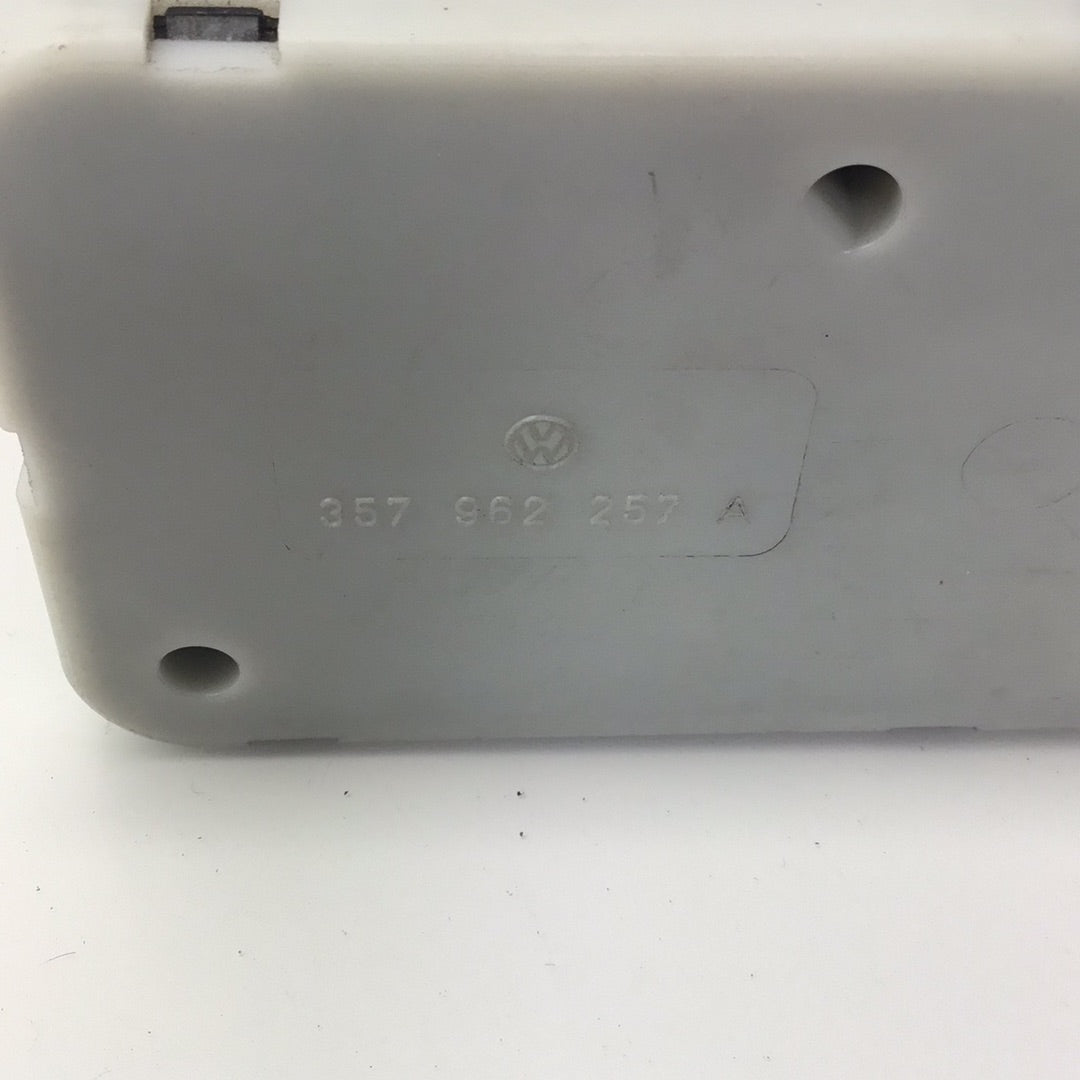 VW Corrado Central Locking System Actuator Pump Switch 357962257A