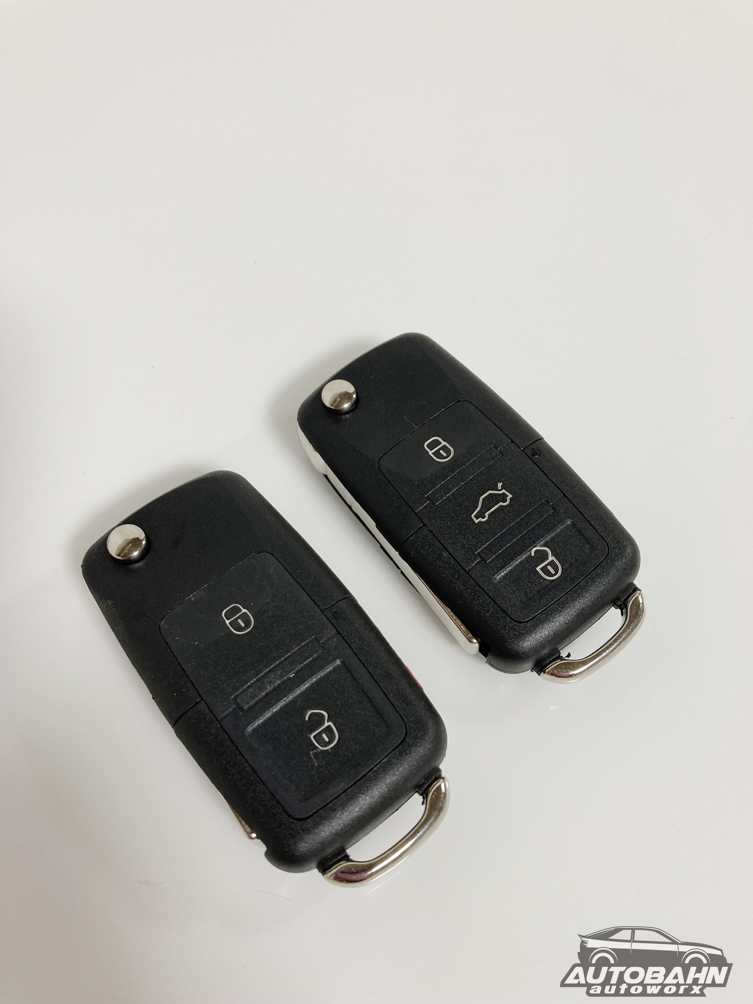 VW Mk4 Mk5 Flip Key Blank With Two Or Three Remotes – Autobahn Autoworx