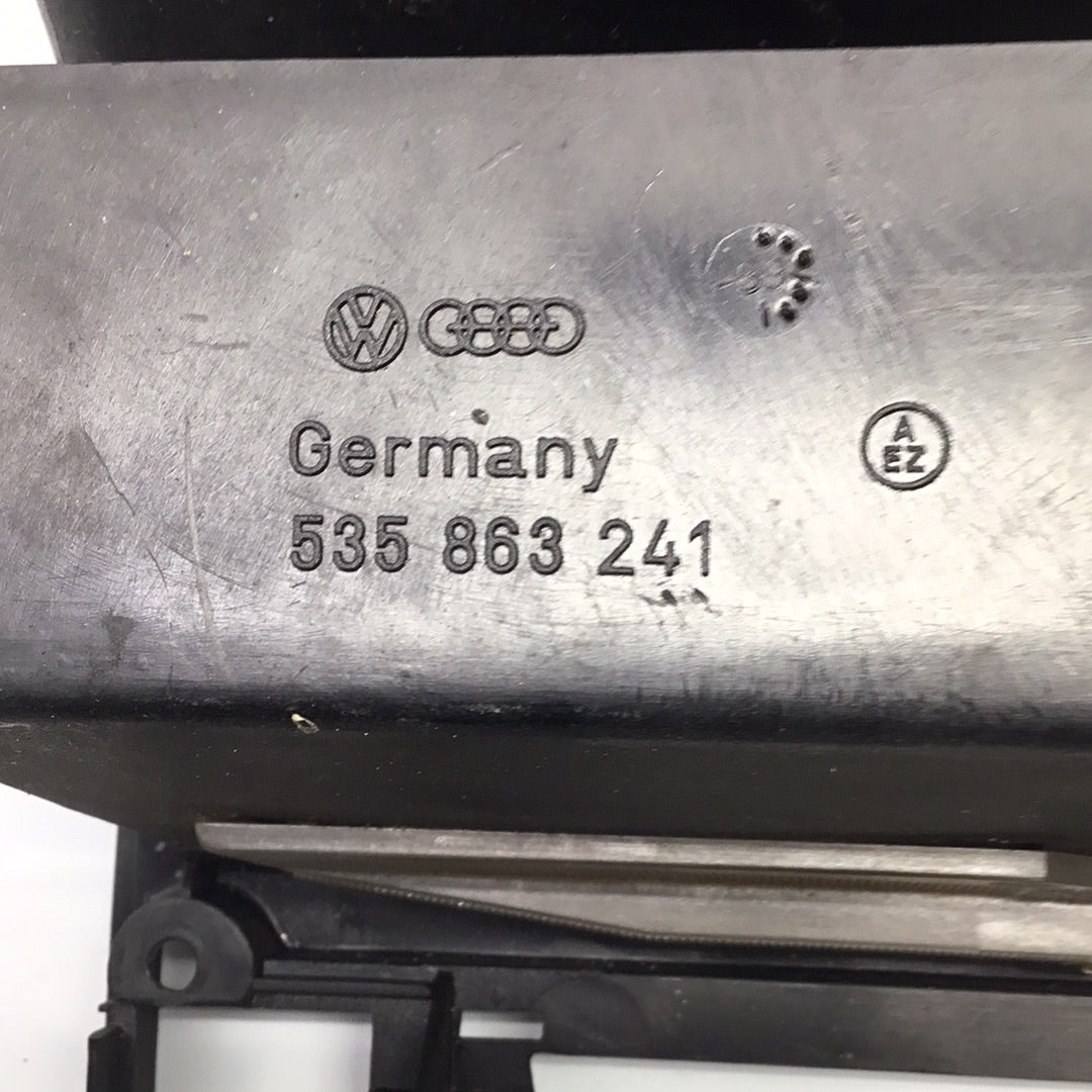 VW Corrado Prefacelift Panel Radio Frame Bezel Center Console 535863241