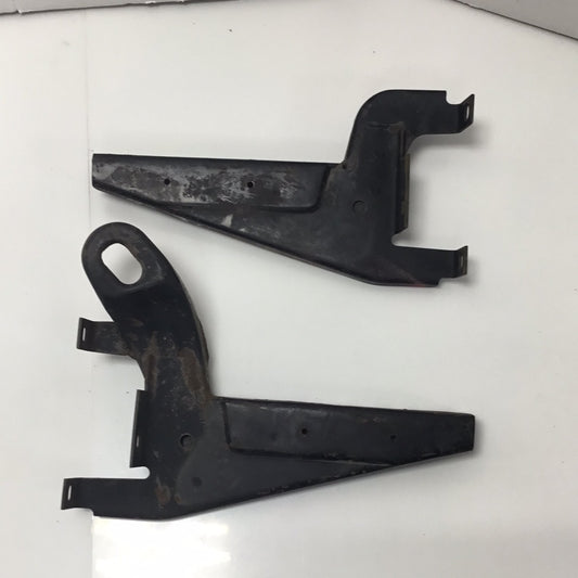 VW Corrado Front Bumper Mounting Bracket Left Right Pair 535807113